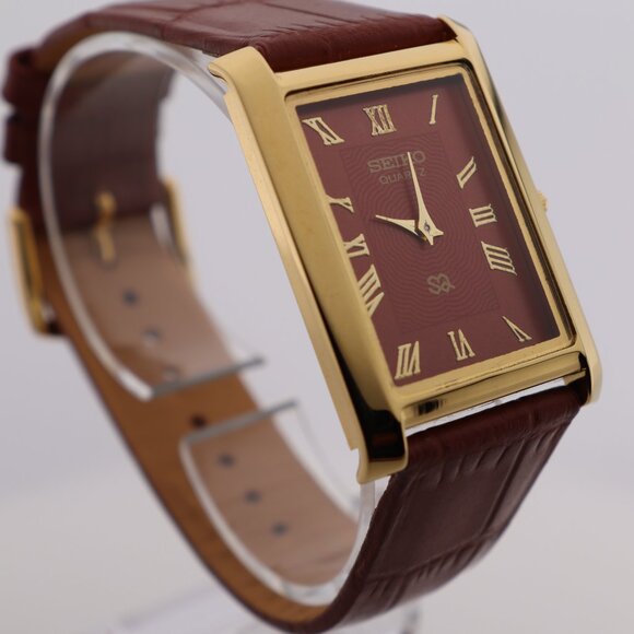 Seiko Slim Vintage Quartz Men's  Wrist Watch Red Dial with new Camel Strap - Picture 3 of 7